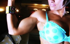 Sexy Miss Nikki shows off some beaver